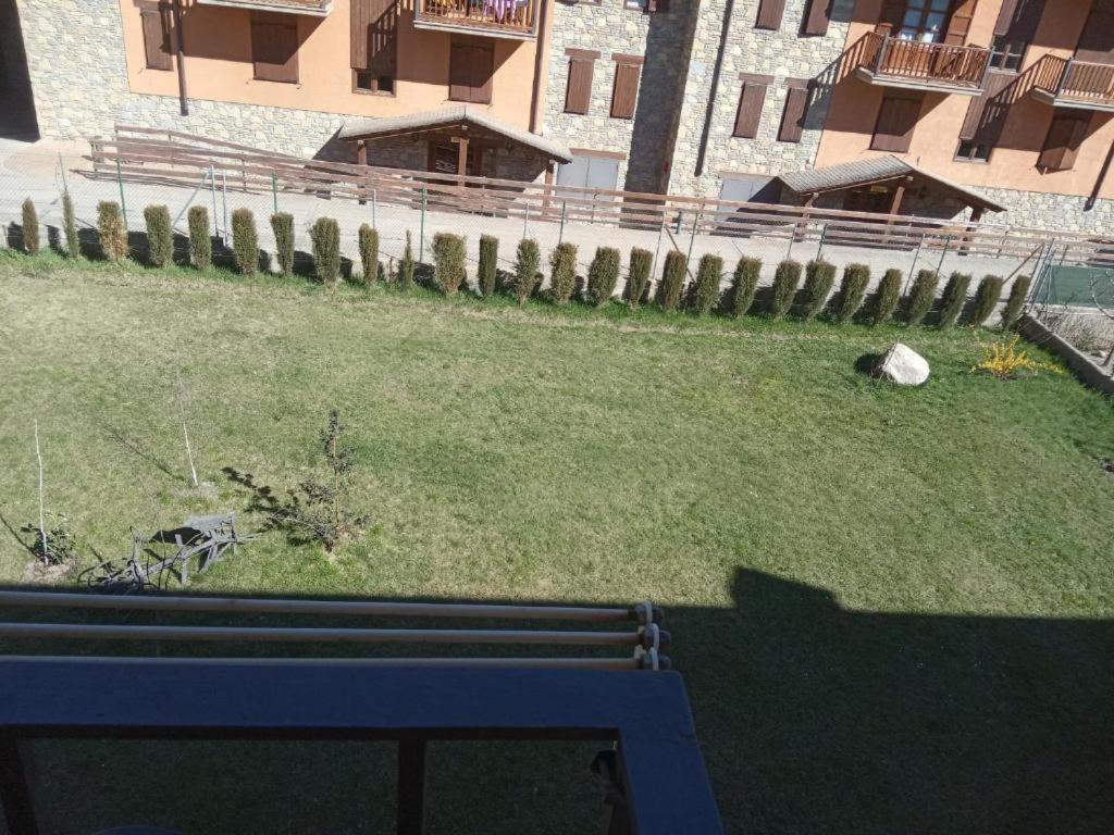 Casa Nando Guest House Естери д'Анеу Екстериор снимка