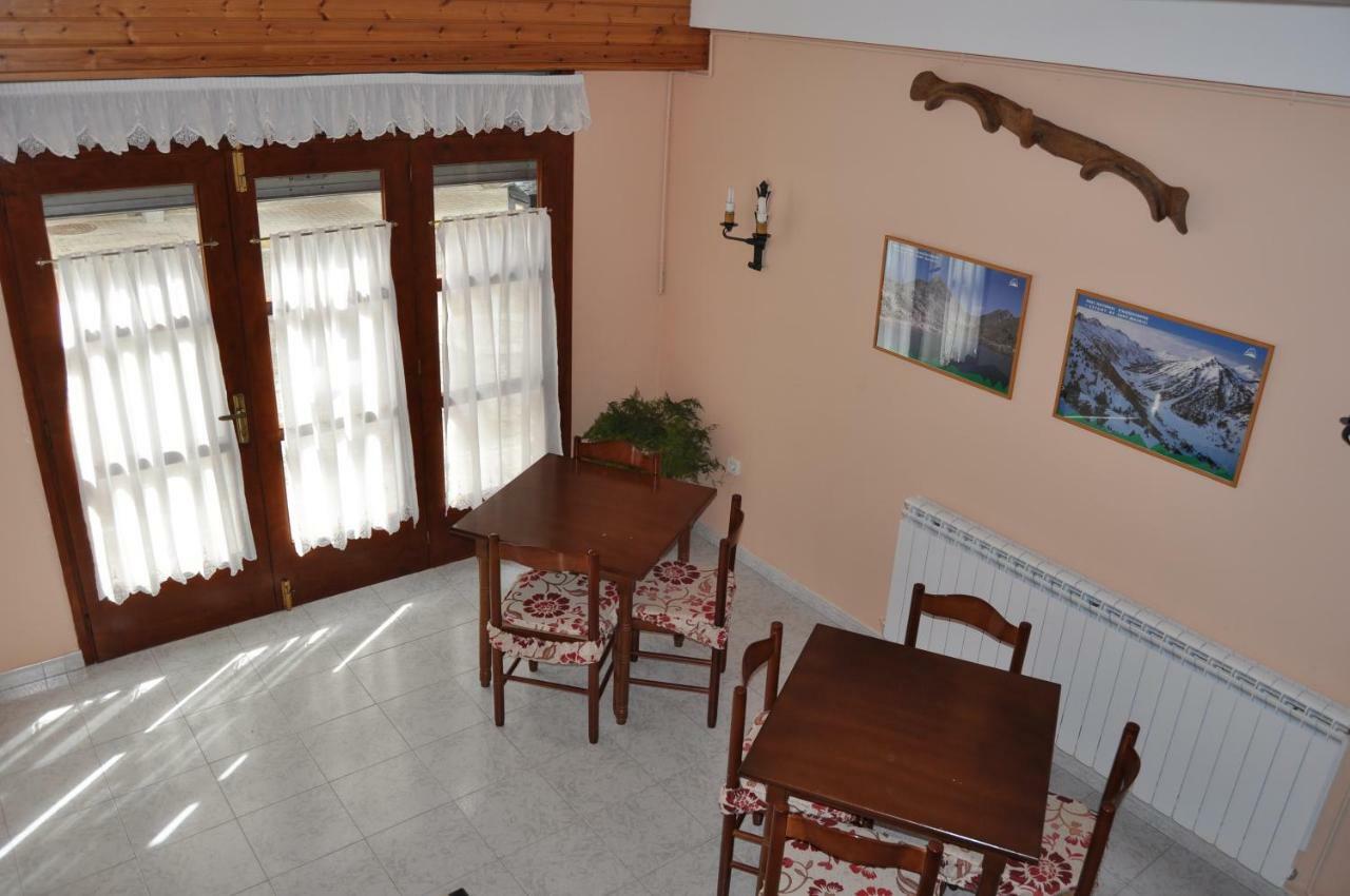 Casa Nando Guest House Естери д'Анеу Екстериор снимка